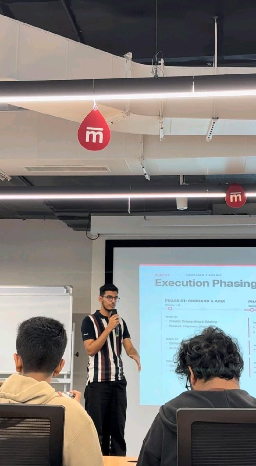 Nimitt presenting an execution phasing slide to a classroom